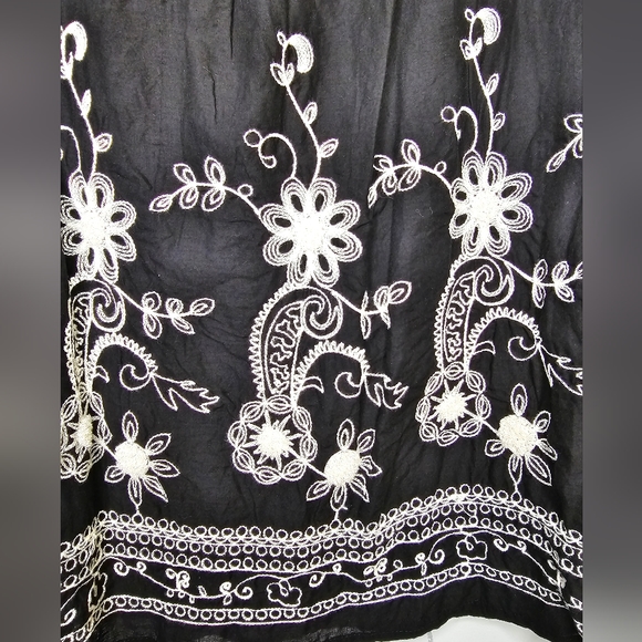 STUDIO WEST Embroidered Boho Puckered Skirt Black Cream Cottagecore sz Medium - Picture 3 of 5